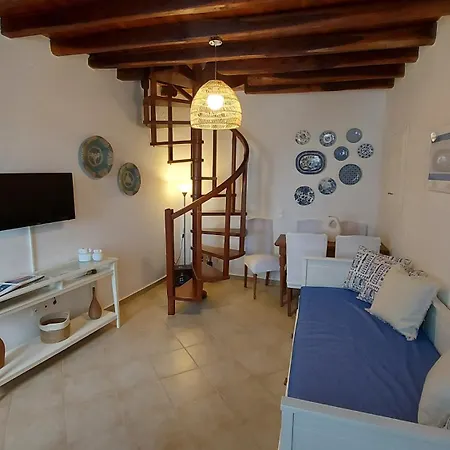 Feriehus In Alto Plaka (Milos)