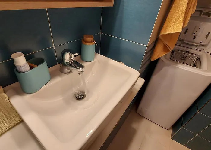 In Alto Feriehus Plaka (Milos)