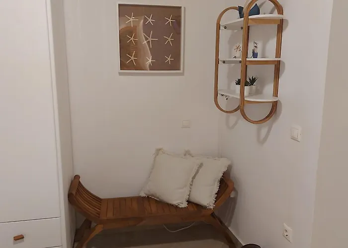 In Alto Plaka (Milos)