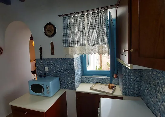 In Alto Feriehus Plaka (Milos)